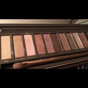Urban Decay Naked 2