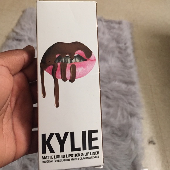 Kylie Jenner Limited Matte lipstick