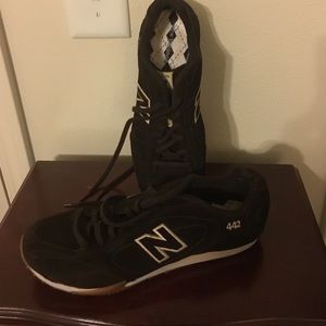Excellent used condition New Balance tennies