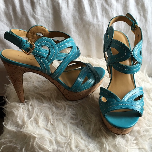 Nine West Turquoise leather open toe heels