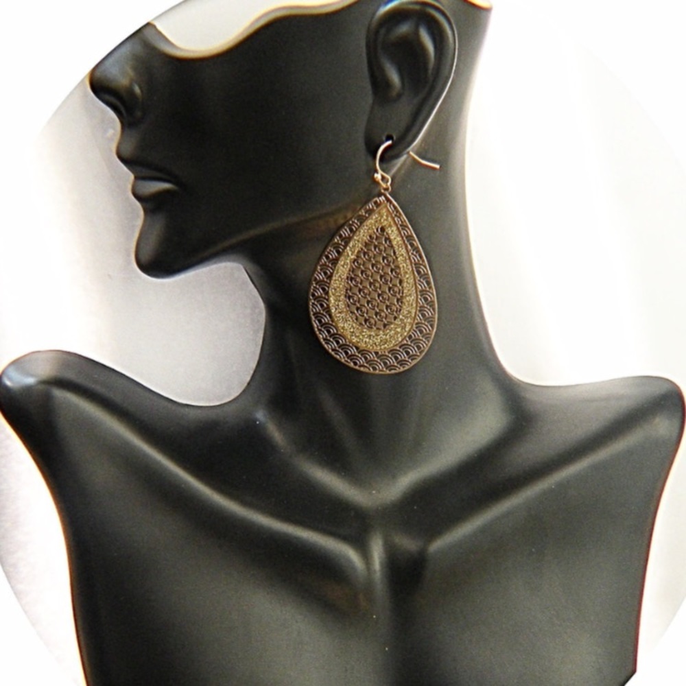Metallic Filigree Lasercut Teardrop Earrings