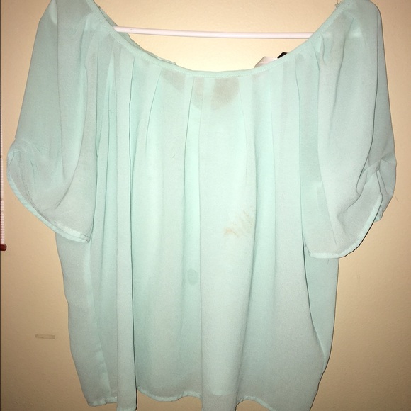 Super cute blue blouse! Ties in the back!☄