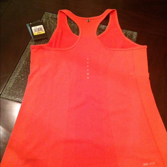 Nike dri-fit! - Picture 3 of 3
