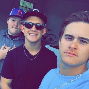 Meet your Posher, Clay