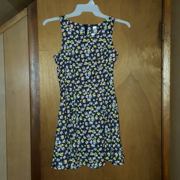 Floral print H&M mini dress