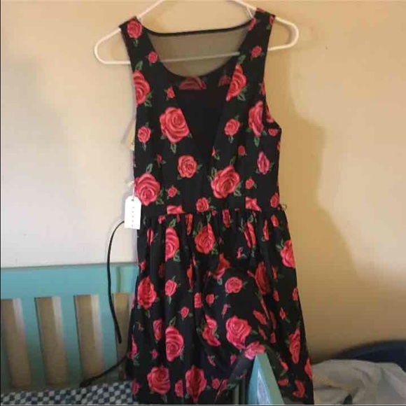 Forever 21 Floral Dress📍SOLD📍