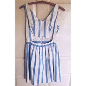 FOREVER 21 Stripes Cut Out Dress SM