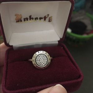 Pandora