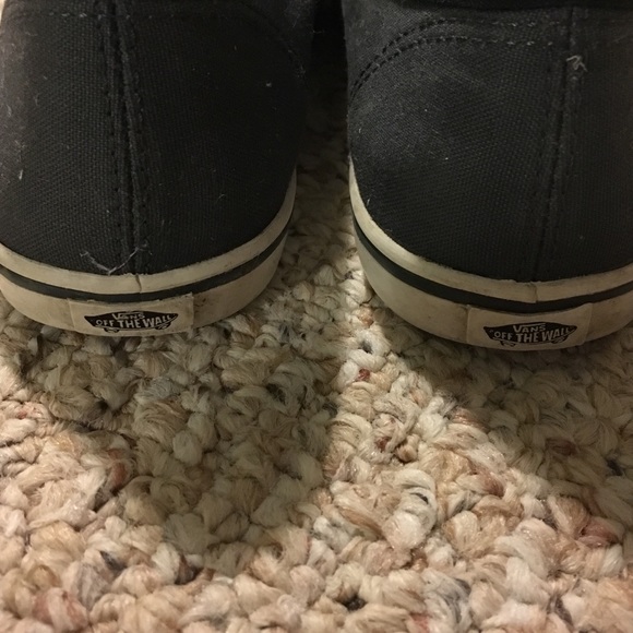 Vans - Picture 4 of 4