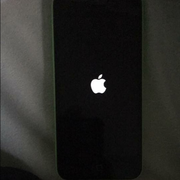 iPhone 5C - Picture 2 of 2