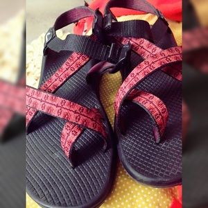 Women's size 10 Chacos