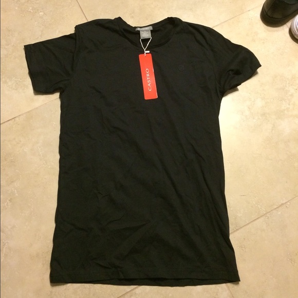 Castro Scoop Neck Black Tee