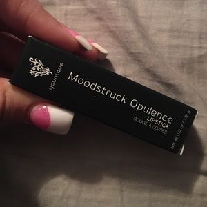 Moodstruck Opulence Lipstick in LOADED