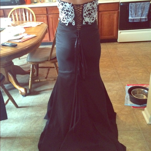 Prom Dress - Picture 1 of 2