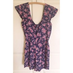 KIMCHI BLUE Floral Romper XS