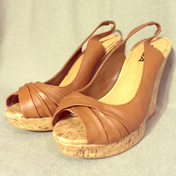 Tan soda wedges