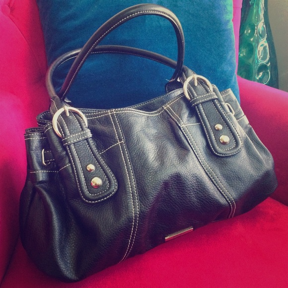 ✨SOLD✨ NINE WEST Vegan Leather Black Satchel Bag - Picture 1 of 4
