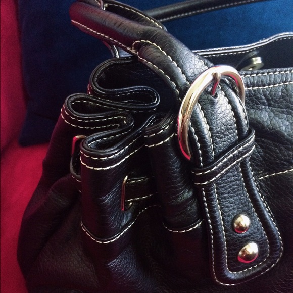 ✨SOLD✨ NINE WEST Vegan Leather Black Satchel Bag - Picture 4 of 4