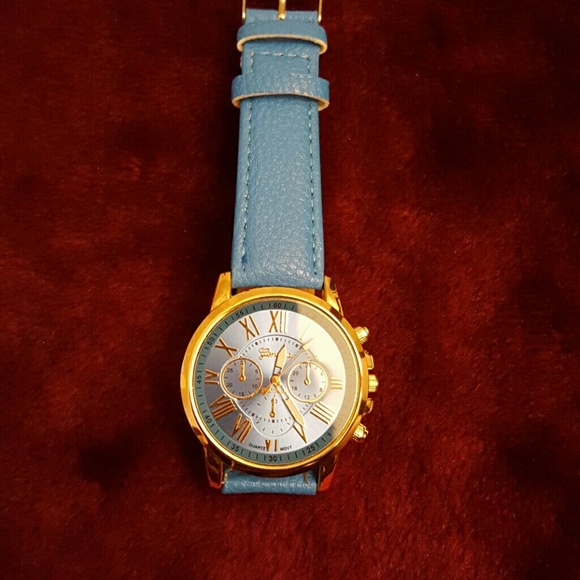 Watch - Picture 2 of 3