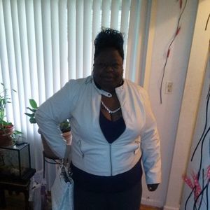 Meet your Posher, Yolanda