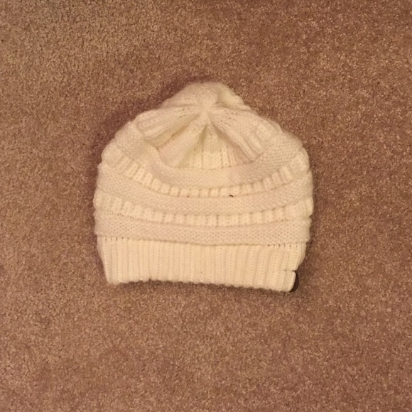 White beanie