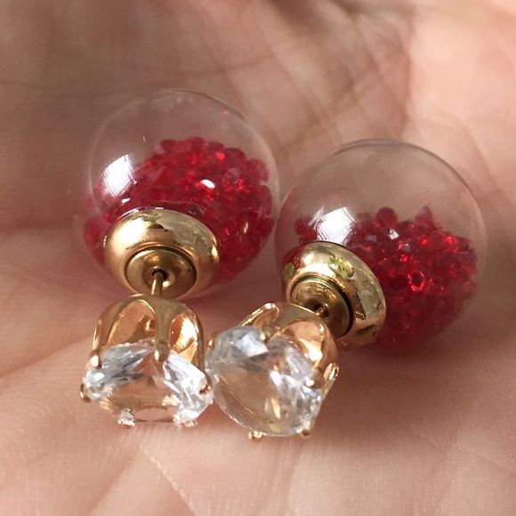 Jewelry - 🚨2/$15 Red Filled Globe & Rhinestone Double Side