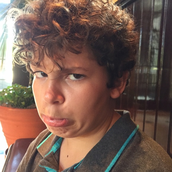 Meet your Posher, Nicole - Picture 1 of 1