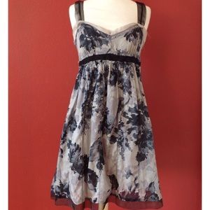 ✨SOLD✨ LOFT Floral Print Dress