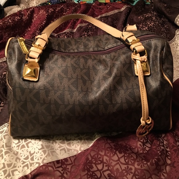 Michael Kors purse