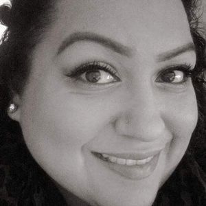 Meet your Posher, Adrianna