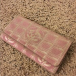 Vintage Pink Chanel Wallet