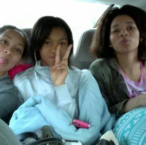 Meet your Posher, Latoya