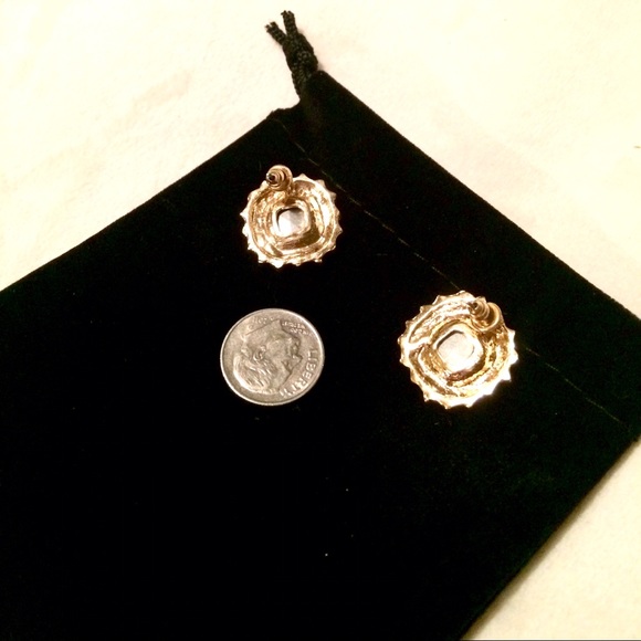 🔴3 for $12🔴•Vintage Style• Gemstone Studs - Picture 2 of 3