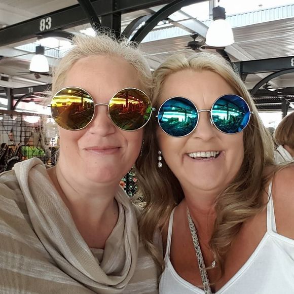 Meet your Posher, Lynn