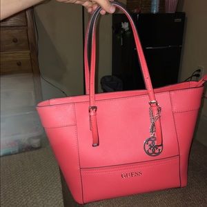 Guess purse *perfect for spring!!*