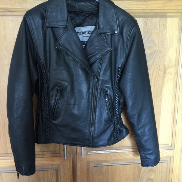 Leather jacket - Picture 2 of 3