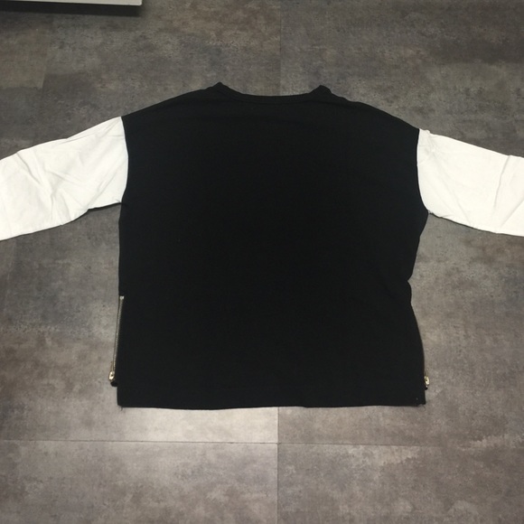 BLACK AND WHITE TOP🔴🔴🔴 FINAL PRICE!! 🔴🔴🔴 - Picture 2 of 4