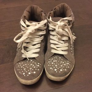 Steve Madden High Top Sneakers Sz 8