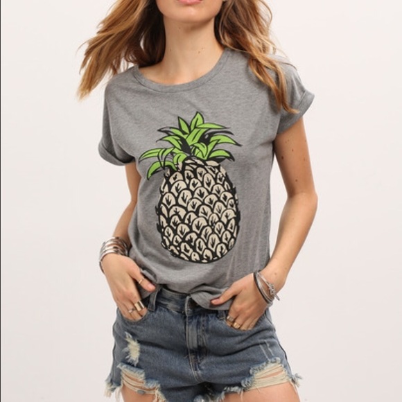 Pineapple t-shirt graphic tee - Picture 4 of 4