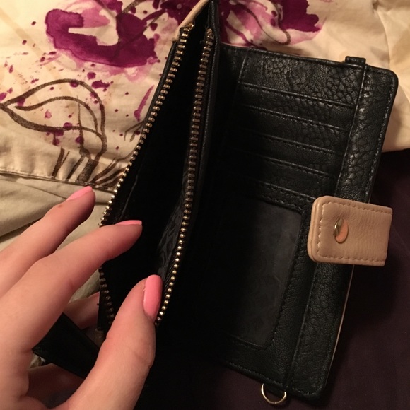 Wallet - Picture 3 of 4