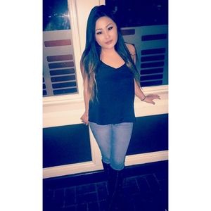 Meet your Posher, Nicole