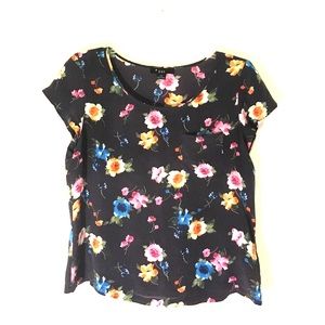 Forever 21 XII SILK Floral print Top