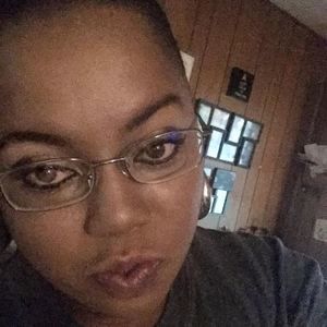 Meet your Posher, Juanita