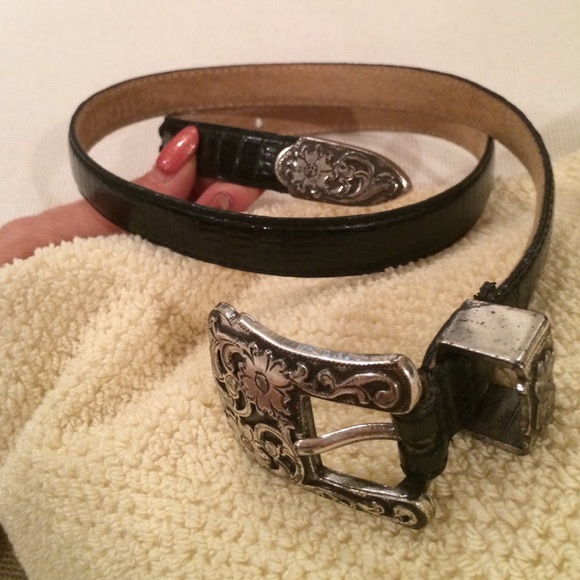Black belt with ornate silver buckle and hardware - Picture 3 of 4