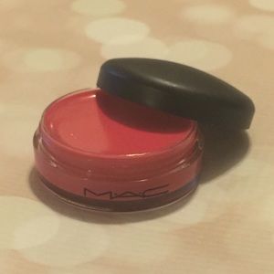MAC Tinted Lip Conditioner