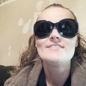 Meet your Posher, Amber travis