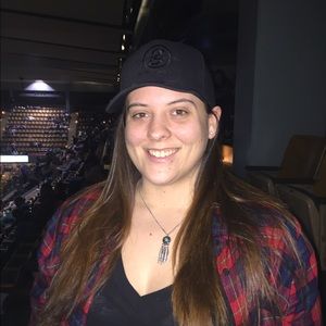 Meet your Posher, Amber