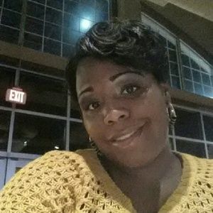 Meet your Posher, Candice