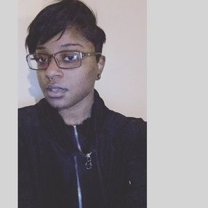 Meet your Posher, Anissa