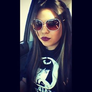 Meet your Posher, Jamie